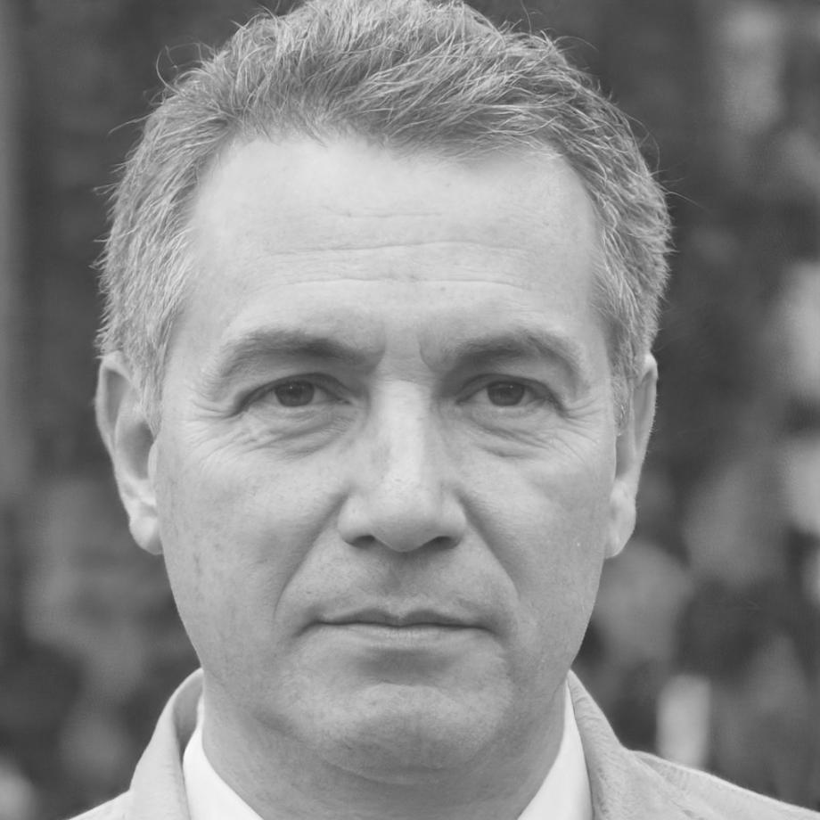 Facilitador de webinars especializados en gestión financiera