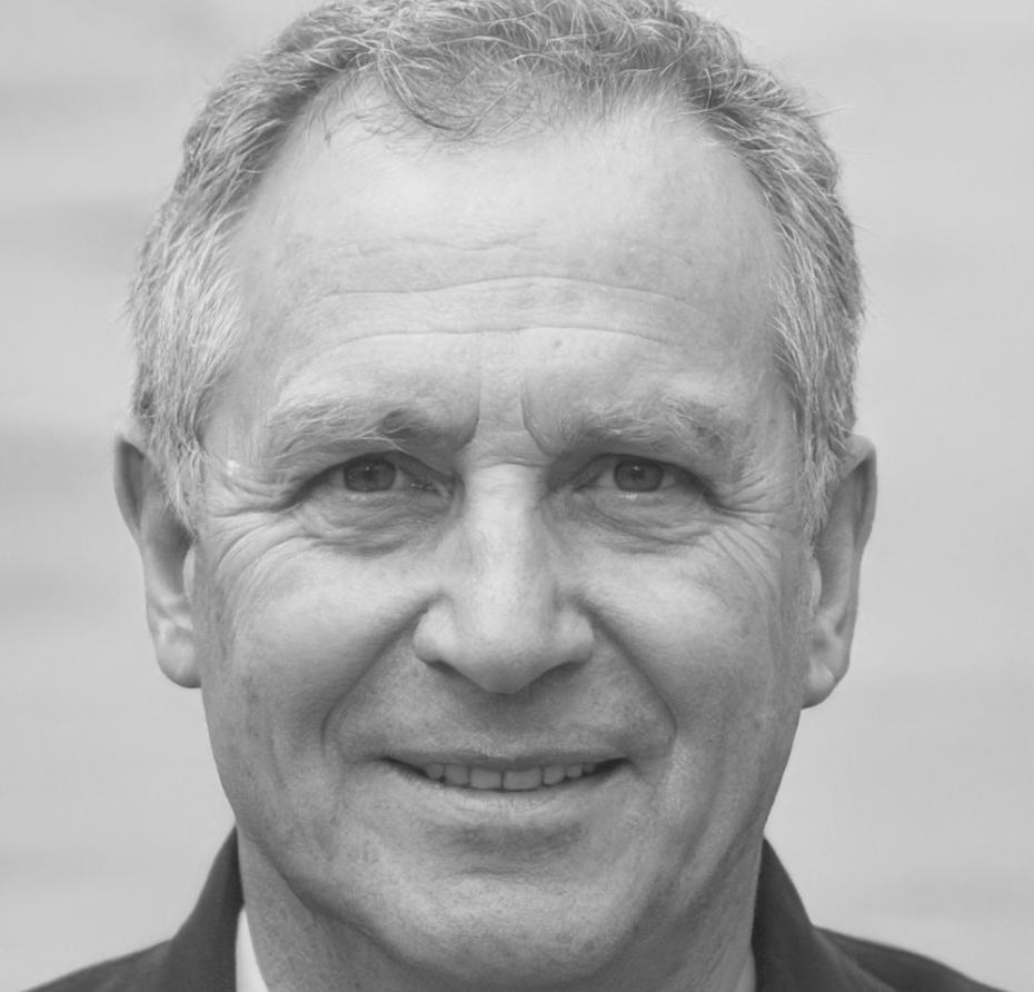 Retrato de Rolando Villaseñor